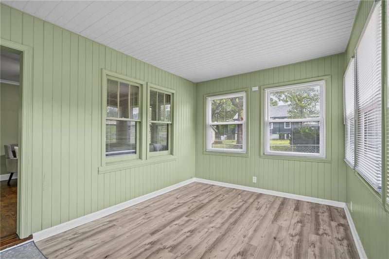 2022 S Hardy Ave, Independence, MO 64055