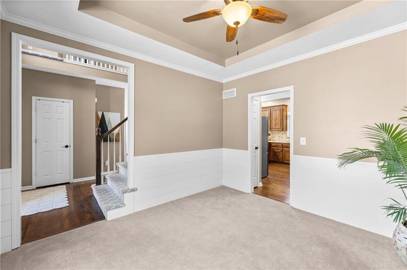 15247 S Roth Dr, Olathe, KS 66062