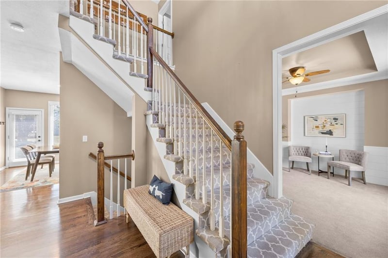 15247 S Roth Dr, Olathe, KS 66062