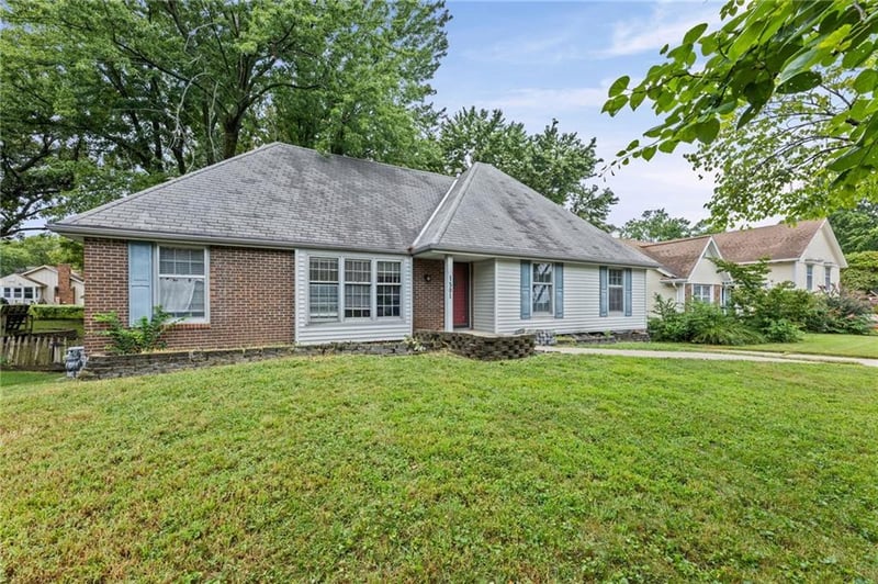1501 SW 23rd St, Blue Springs, MO 64015