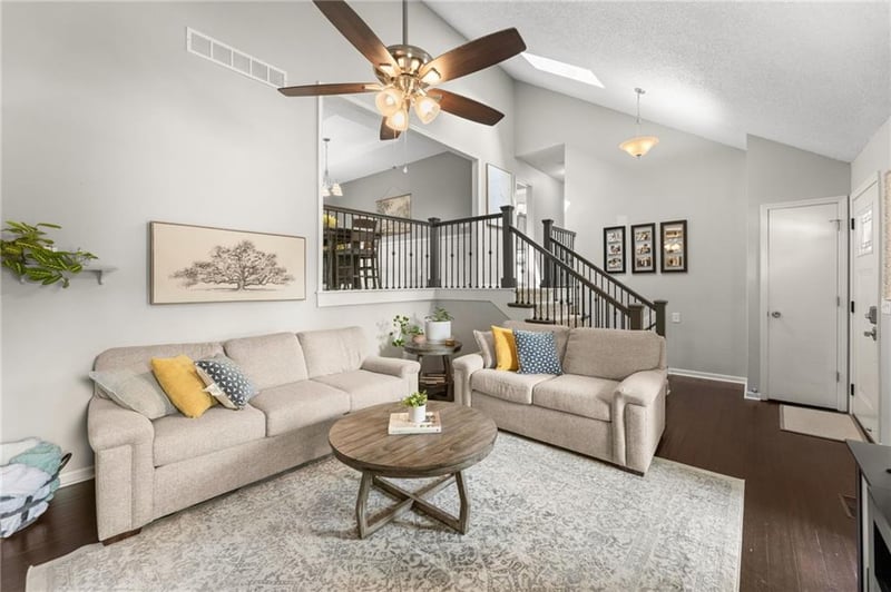 405 N Mesquite St, Olathe, KS 66061