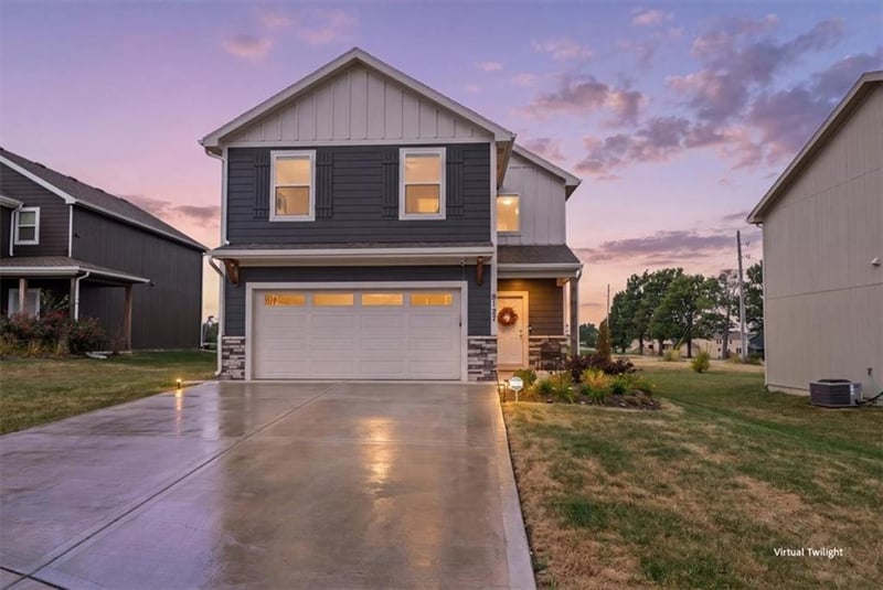 9107 SW 2nd St, Blue Springs, MO 64064