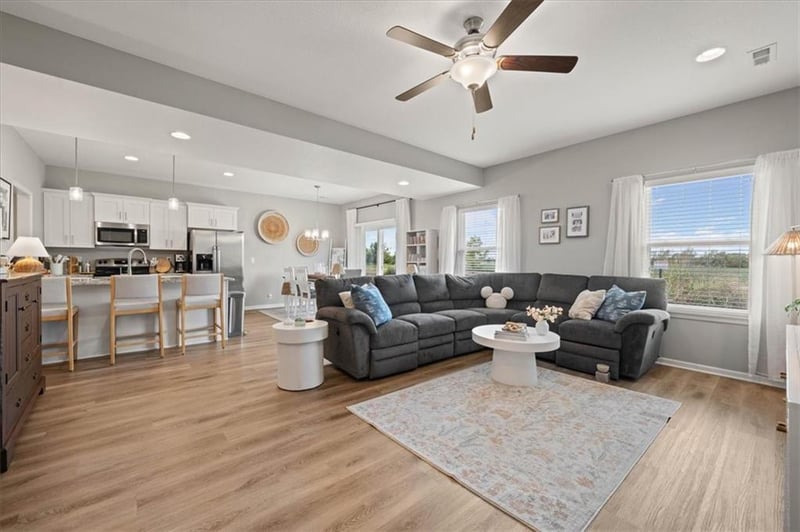 9107 SW 2nd St, Blue Springs, MO 64064