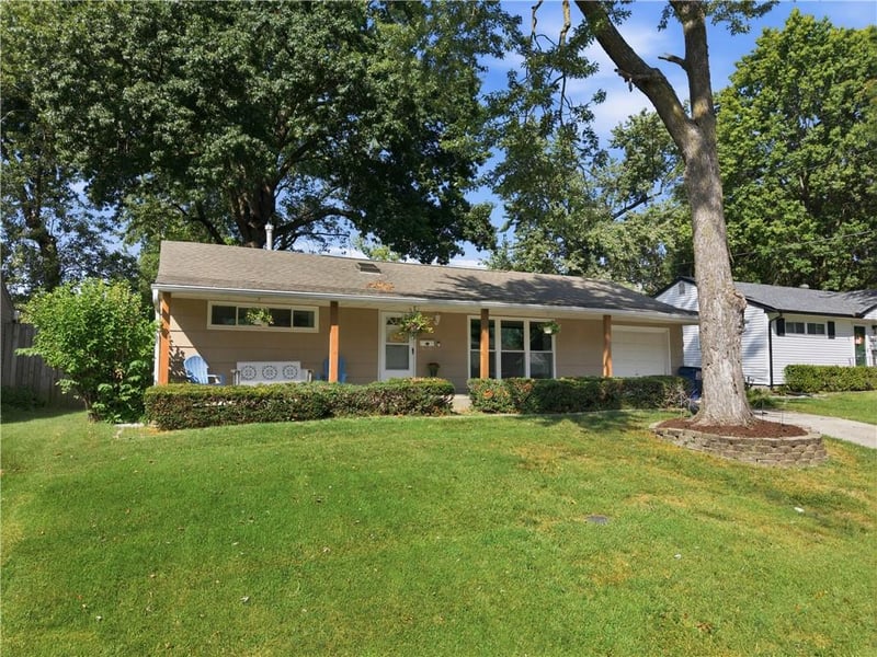 5914 N Park Ave, Gladstone, MO 64118