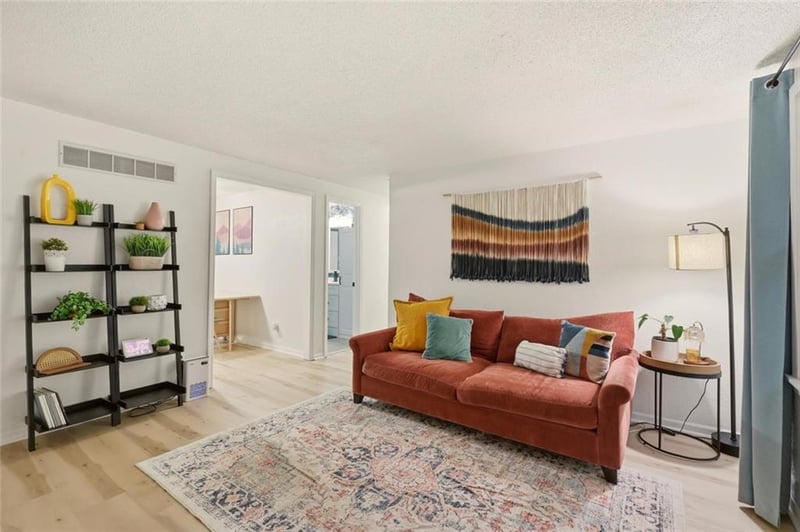 10728 N Walnut St, Kansas City, MO 64155