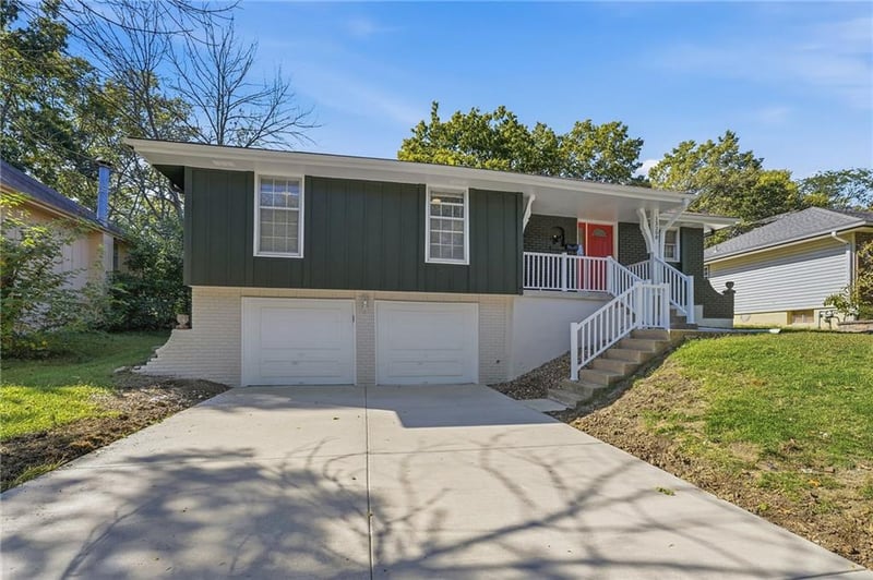 13308 Manchester Ave, Grandview, MO 64030