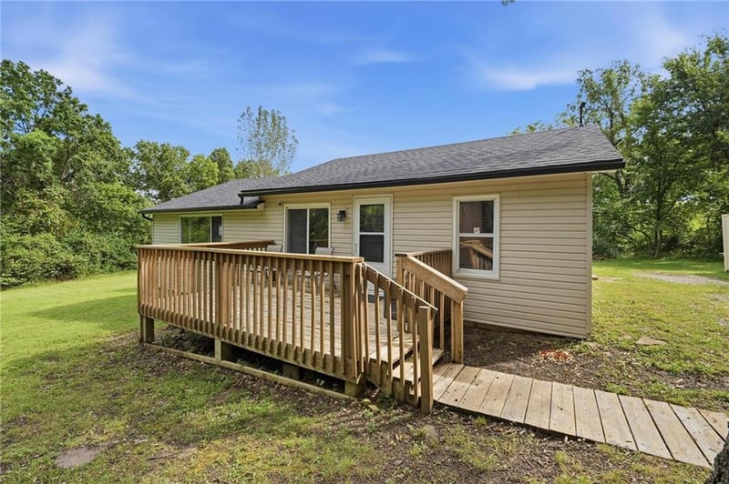 2915 S Slaughter Rd, Grain Valley, MO 64029