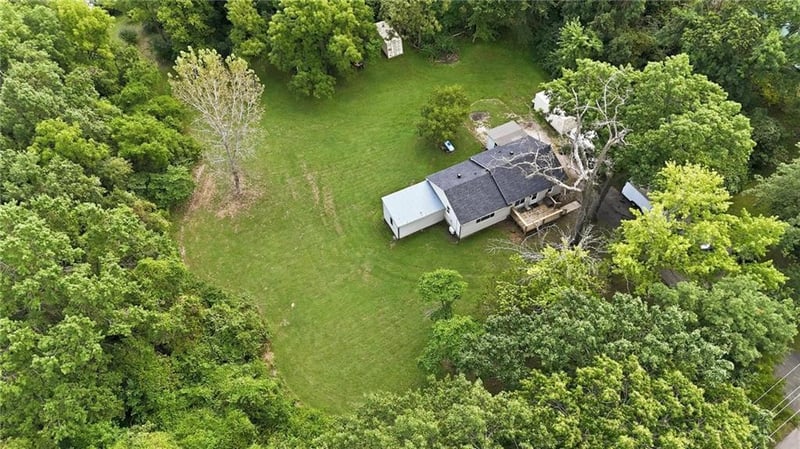 2915 S Slaughter Rd, Grain Valley, MO 64029