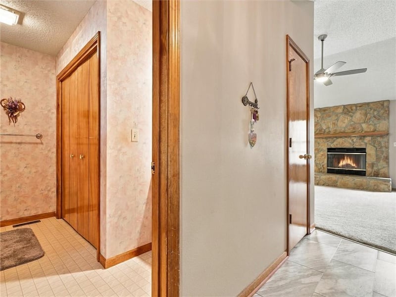426 James Cir, Odessa, MO 64076