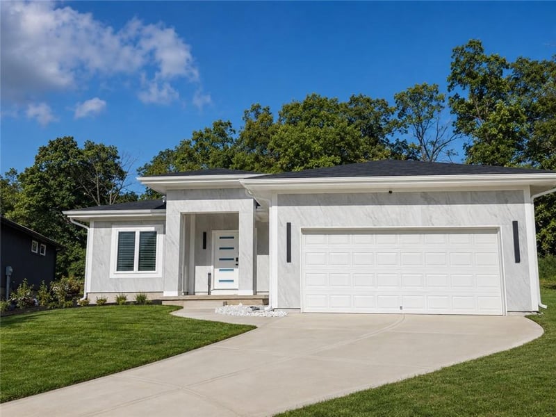 14407 E 49th Ter, Kansas City, MO 64136