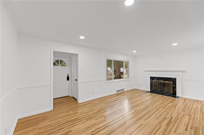 4916 W 57th Ter, Roeland Park, KS 66205