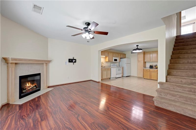 3223 SW Shadow Brook Dr, Blue Springs, MO 64015