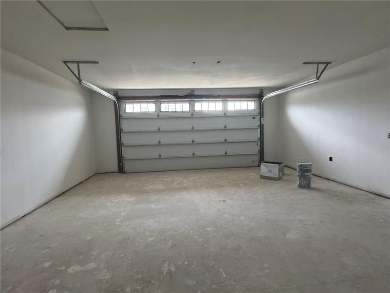 1970 Harvest Rd, Liberty, MO 64068