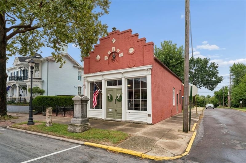 901 Franklin Ave, Lexington, MO 64067