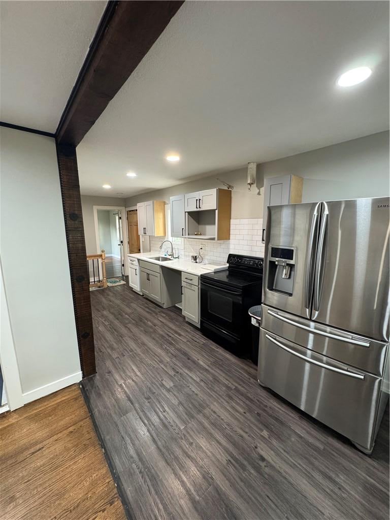 105 City Park Dr, Kansas City, KS 66102