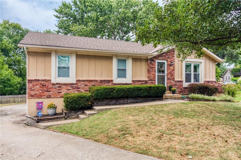 15135 W 152nd Cir, Olathe, KS 66062