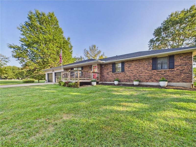26575 W 321st Ter, Paola, KS 66071