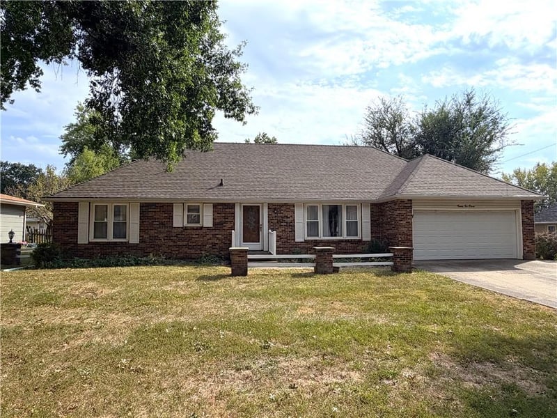 2611 Stephenson Ave, Sedalia, MO 65301