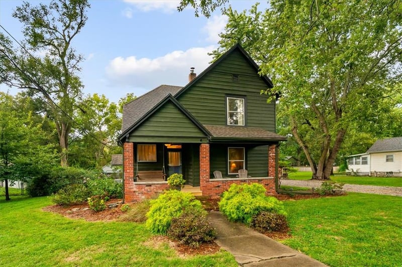 579 E Loula St, Olathe, KS 66061
