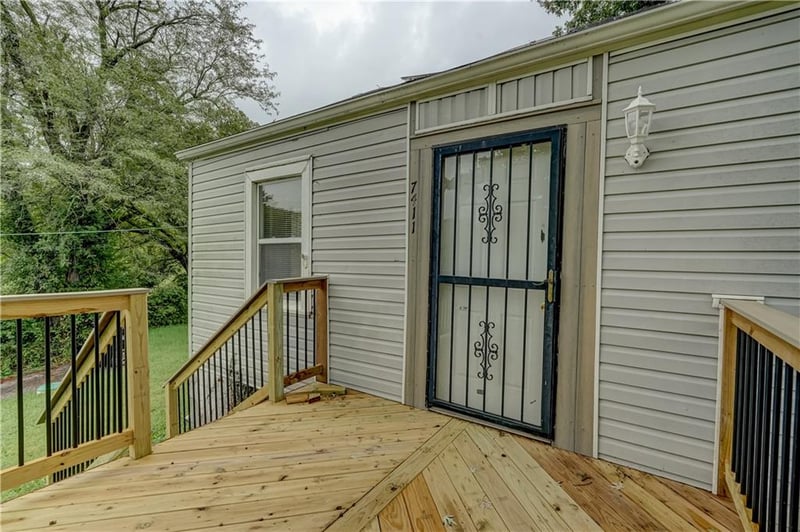 7411 E 83rd St, Kansas City, MO 64138