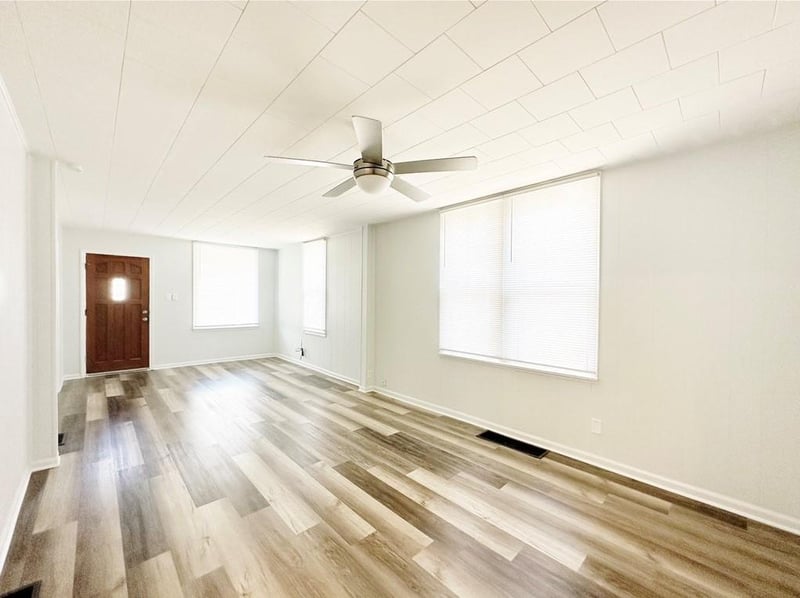 3510 Seneca St, St Joseph, MO 64507
