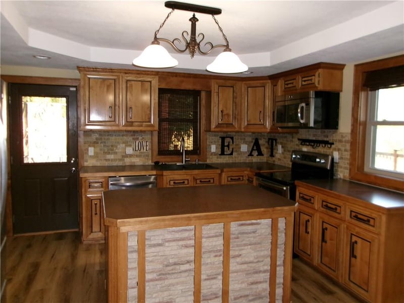 19164 258th Rd, Atchison, KS 66002