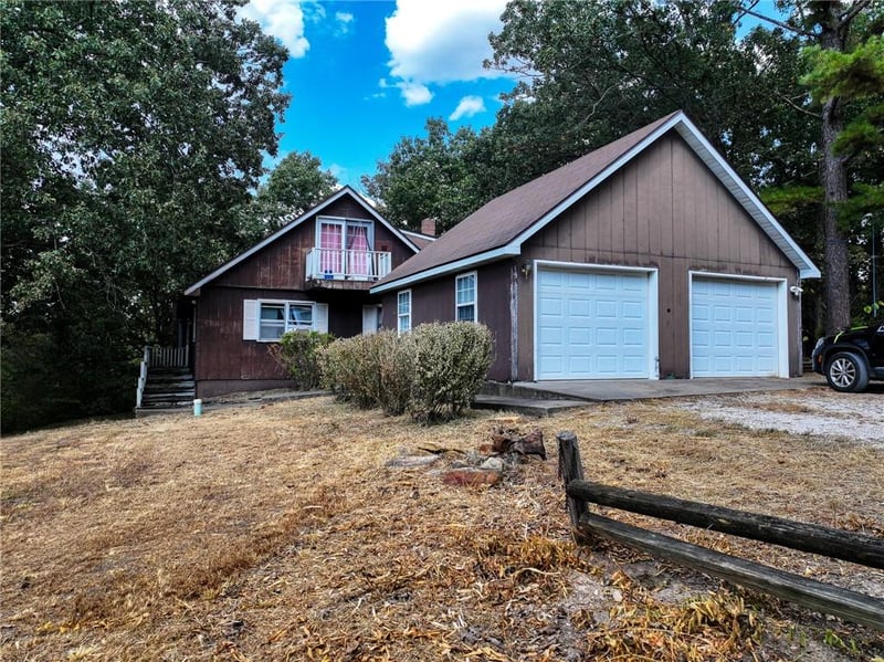3889 S 143rd Rd, Bolivar, MO 65613