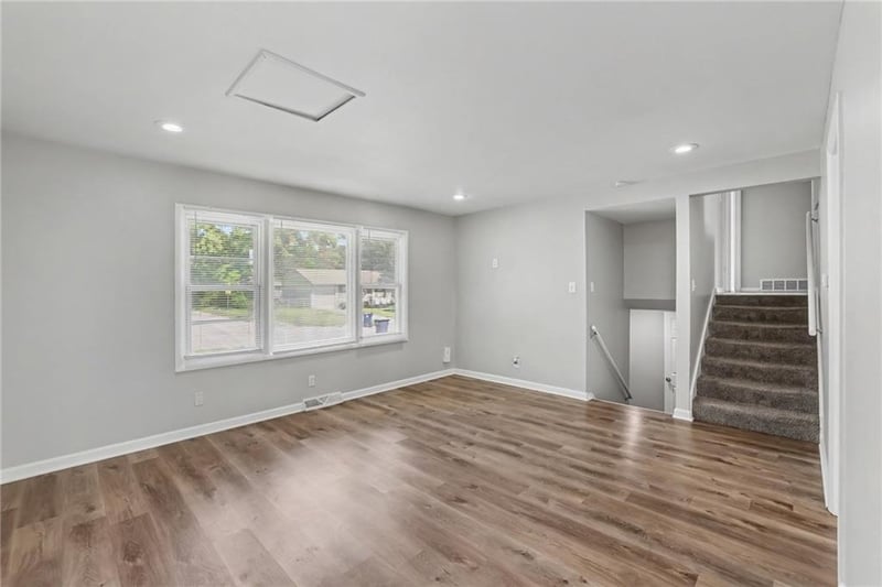 8311 E 110th St, Kansas City, MO 64134