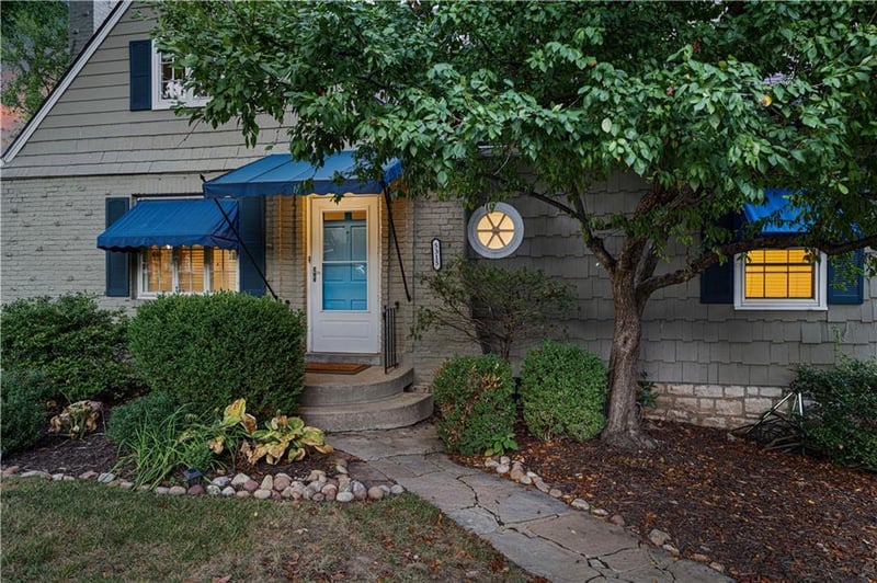 5315 Norwood St, Fairway, KS 66205