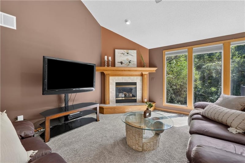 2704 NW Mill Dr, Blue Springs, MO 64015