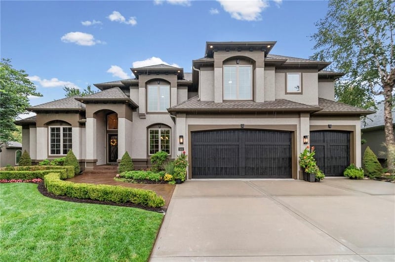 9608 NE 92nd St, Kansas City, MO 64157