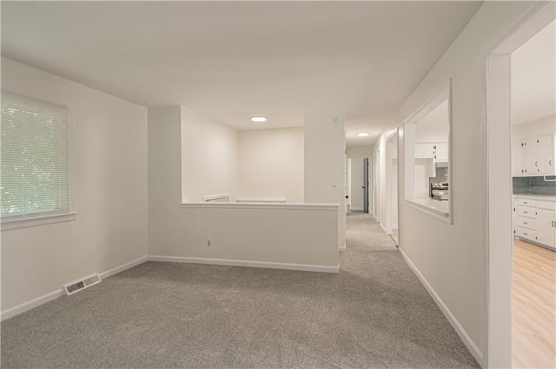 709 S Oak St, Gardner, KS 66030
