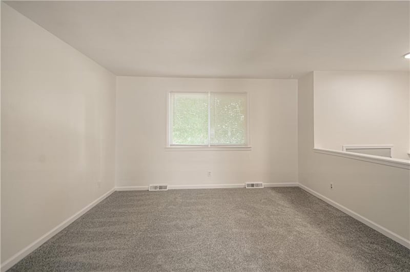 709 S Oak St, Gardner, KS 66030