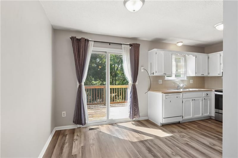 9926 N Cherry Dr, Kansas City, MO 64155