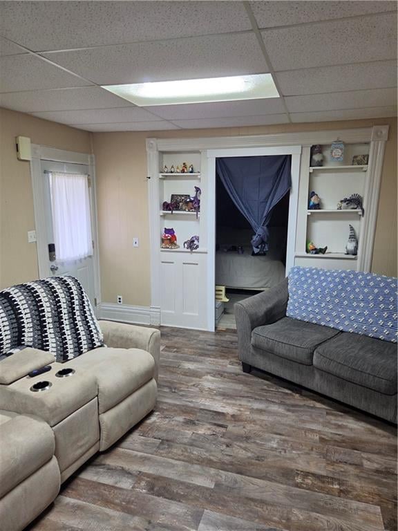 111 N 5th St, Deepwater, MO 64740
