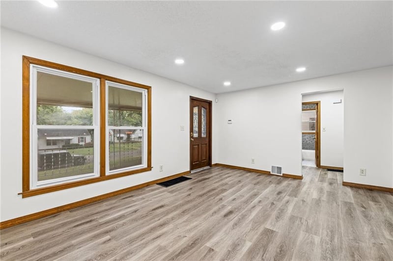 6318 Bellefontaine Ave, Kansas City, MO 64132