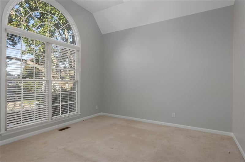 2617 SW 10th St, Lee's Summit, MO 64081