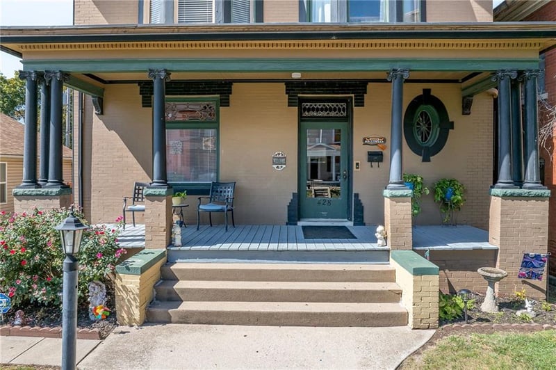 428 N 21st St, St Joseph, MO 64501
