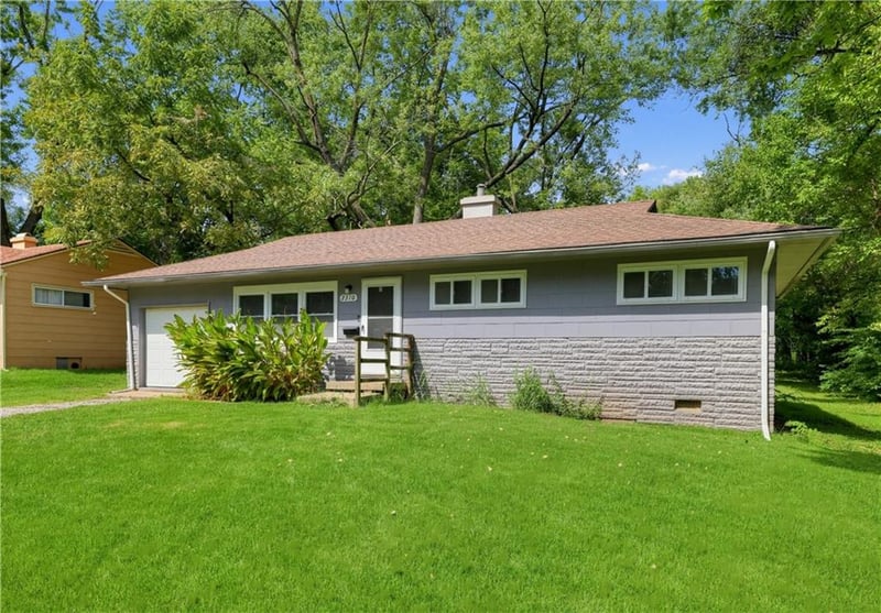 7310 Ruskin Way, Kansas City, MO 64134