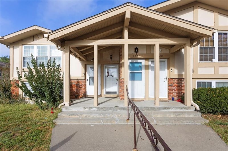1476 NW 64th Ter, Kansas City, MO 64118