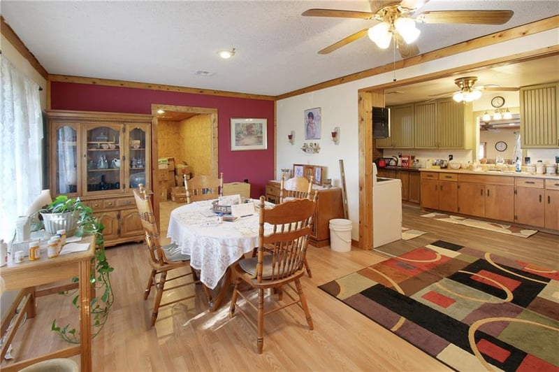 5005 Anderson Rd, Coffeyville, KS 67337