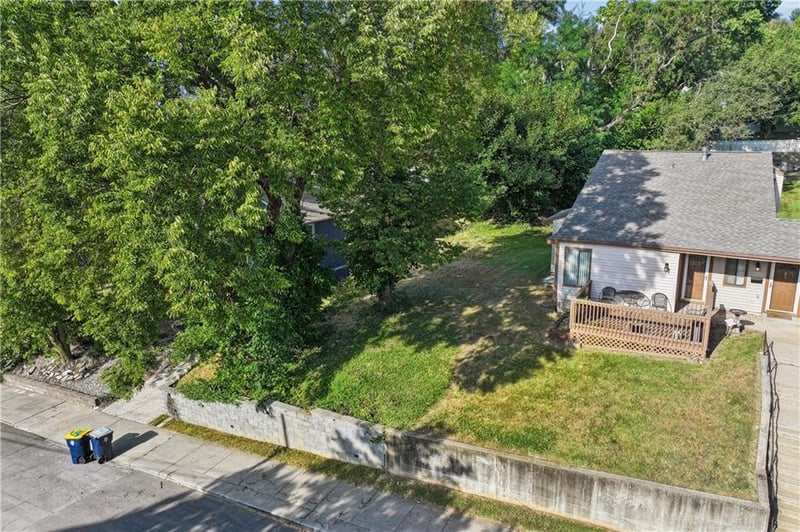 2114 Belleview Ave, Kansas City, MO 64108