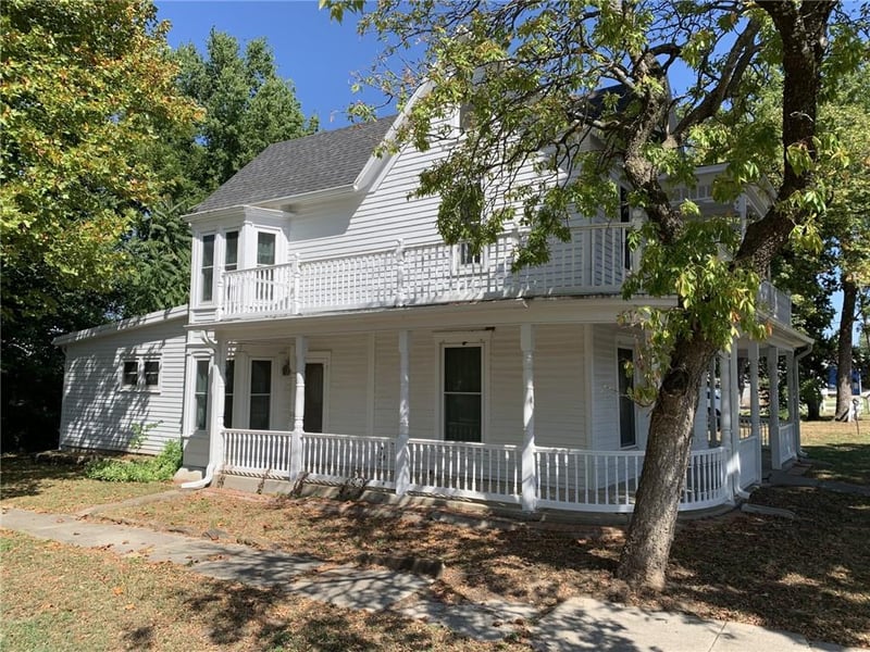 105 S Broad St, Toronto, KS 66777