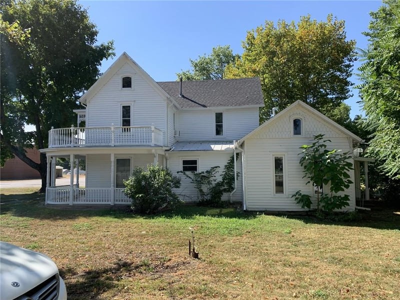 105 S Broad St, Toronto, KS 66777