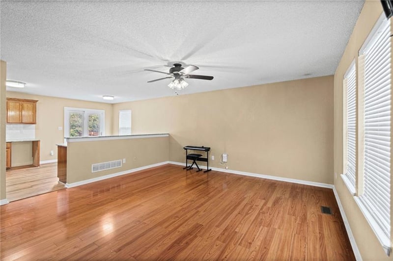 8600 NE 116th St, Kansas City, MO 64157