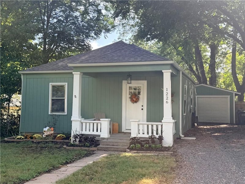 1226 Almira St, Lawrence, KS 66044