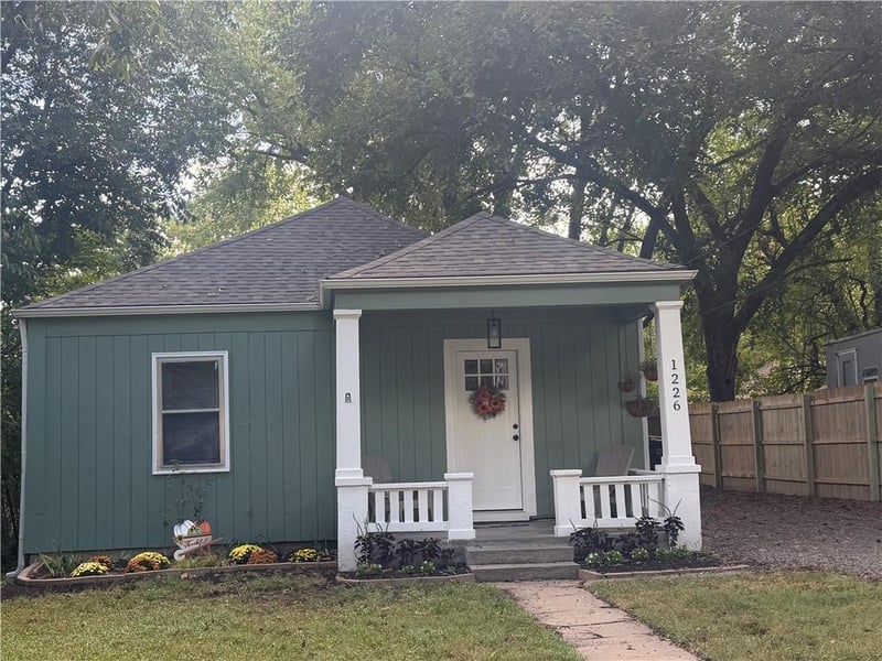 1226 Almira St, Lawrence, KS 66044
