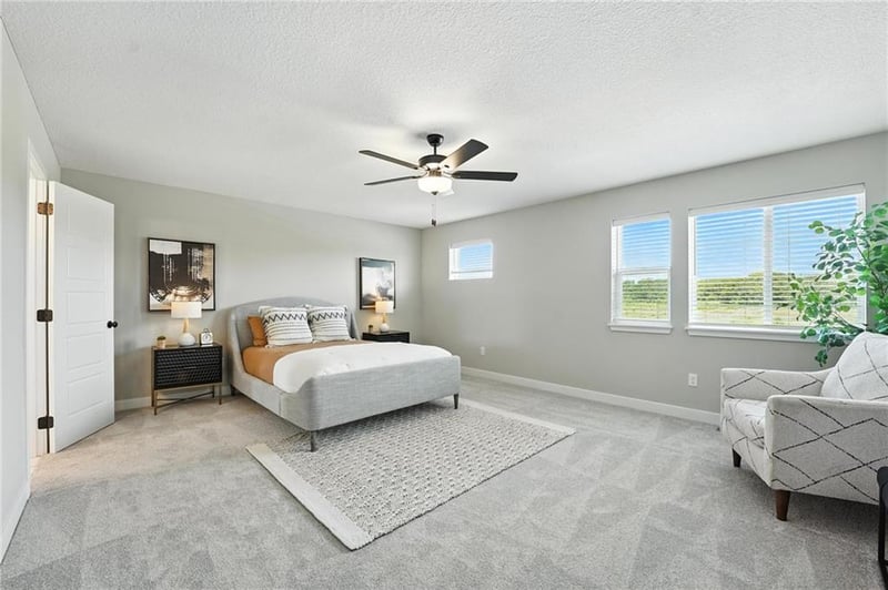354 SW Amara Dr, Blue Springs, MO 64064