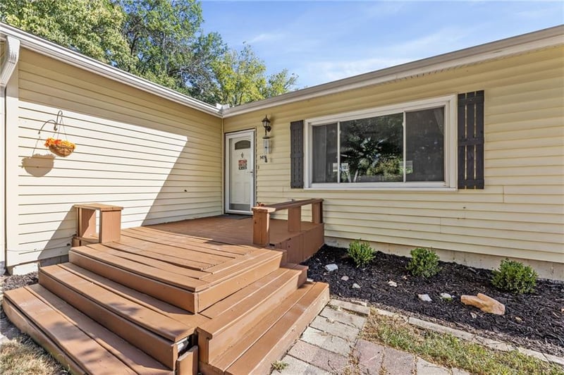 1419 High St, Baldwin City, KS 66006