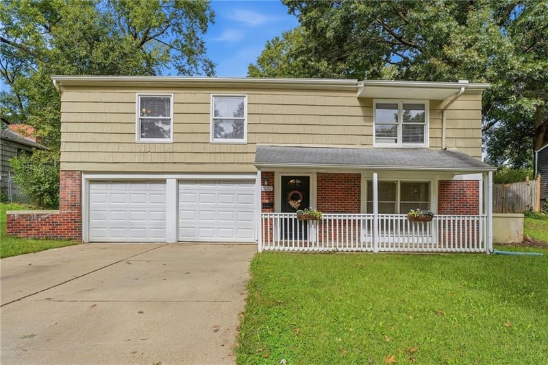 13132 Ashland Ave, Grandview, MO 64030